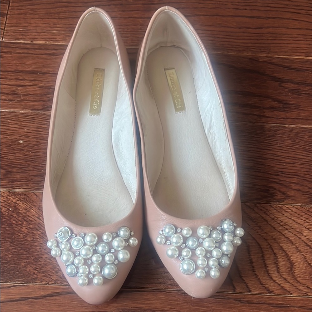 Elegant Pink Pearl Embellished Flats